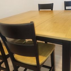 Dining Table & Chairs