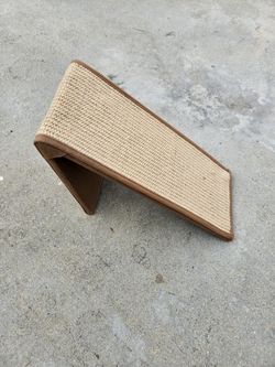 Cat Scratcher