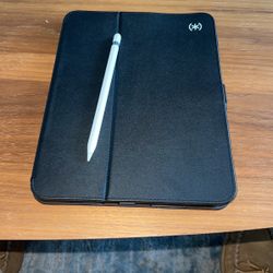 Apple Pencil Gen 1 And Speck iPad Pro Case