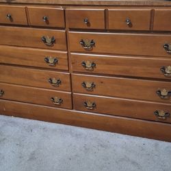 Drawer Furniture Peice 30$