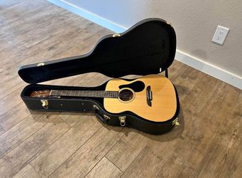 Alvarez Acoustic Guitar