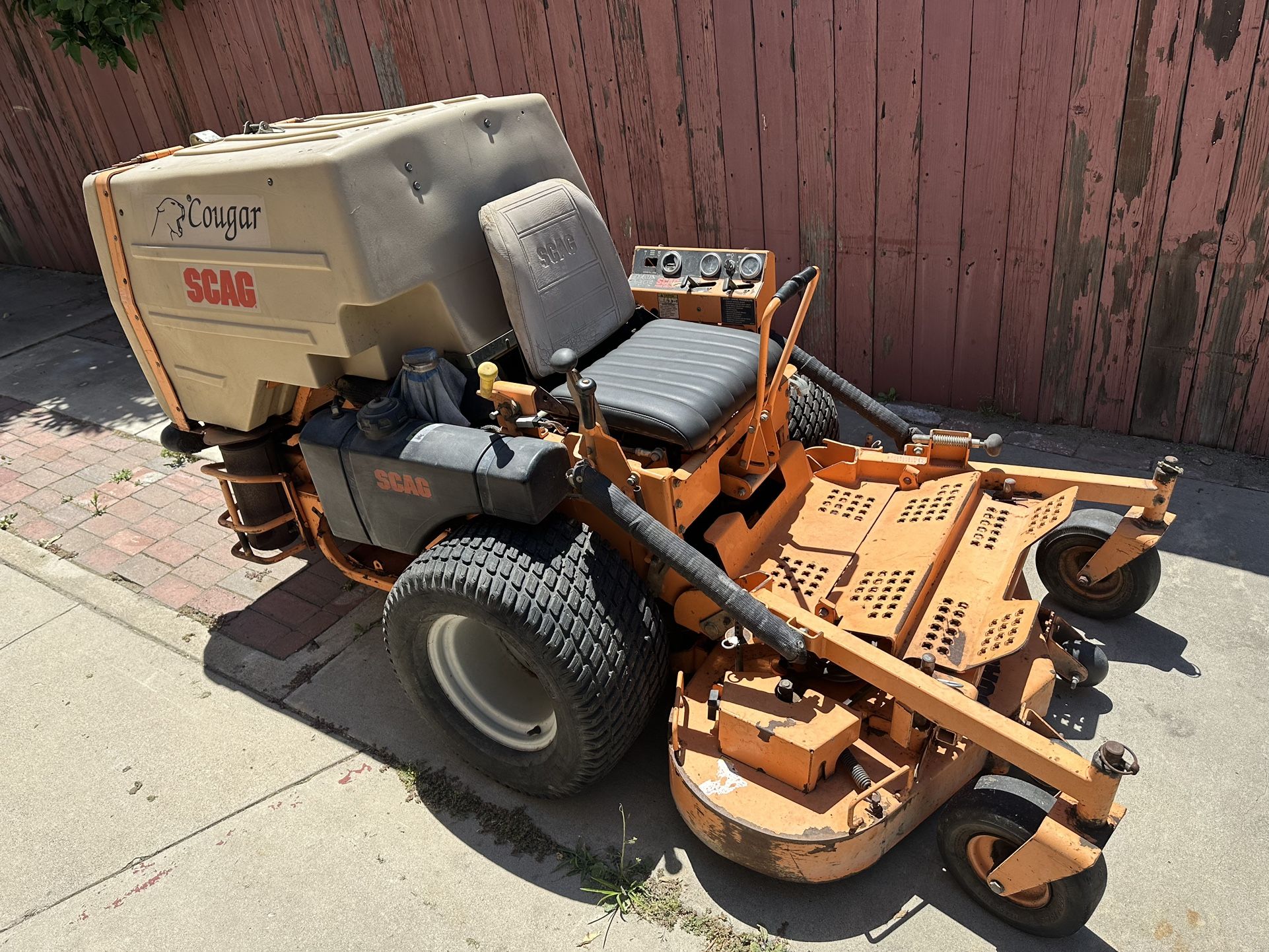 Commercial Scag Cougar Heavy Duty