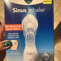 Vicks Steam Sinus Inhaler with 4 Bonus VapoPads, Allergies and Colds, White, VIH200