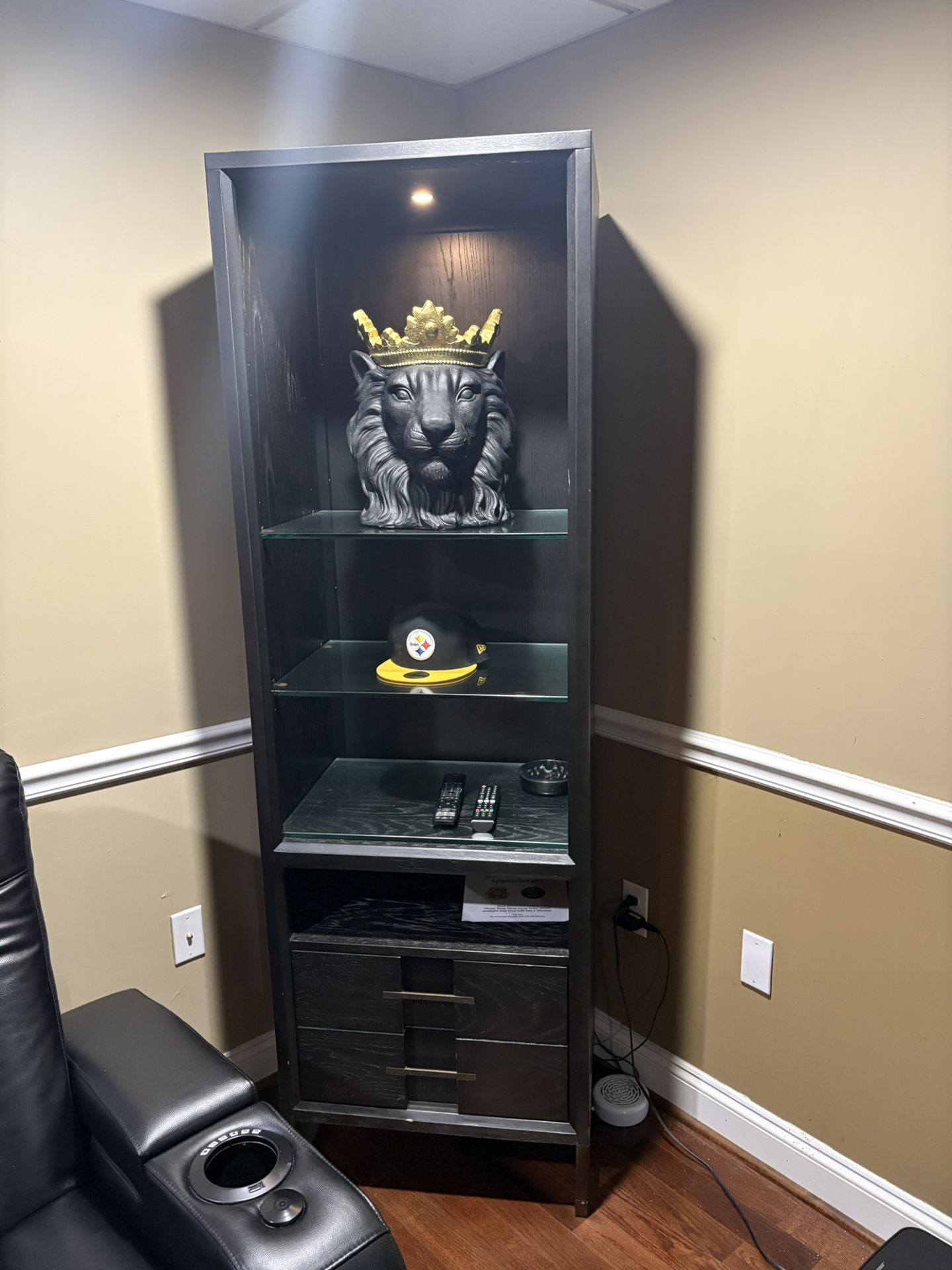 Entertainment Center/Tv Stands