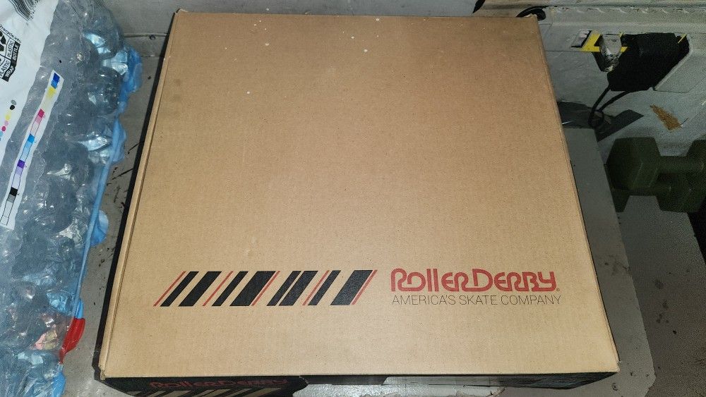 Roller Blades... New In Box... Size 6-9