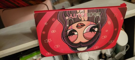 Favor Beauty Makeup Palette multiple  pallettes new