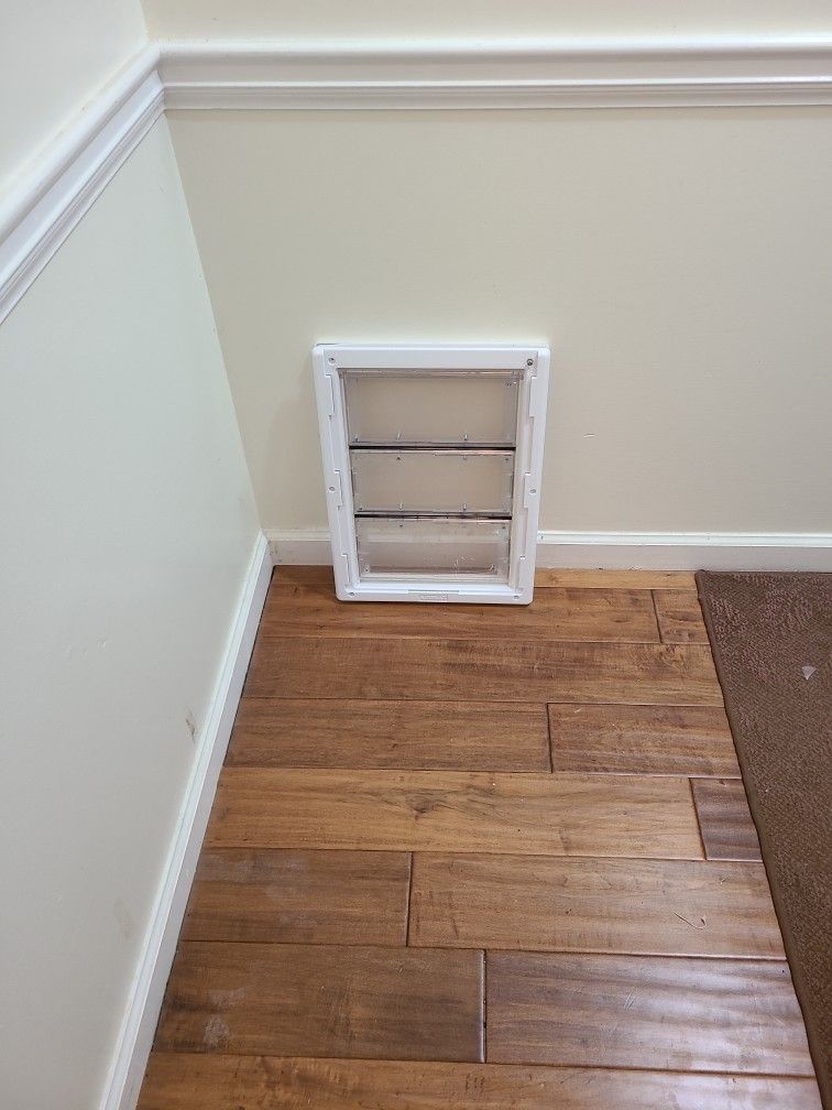 Airseal 10 1/4 X 15 1/4 Pet Door