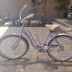 Schwinn Legacy Cruiser