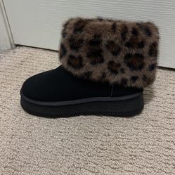Brand New Leopard And Black Comfy Boots 7.5