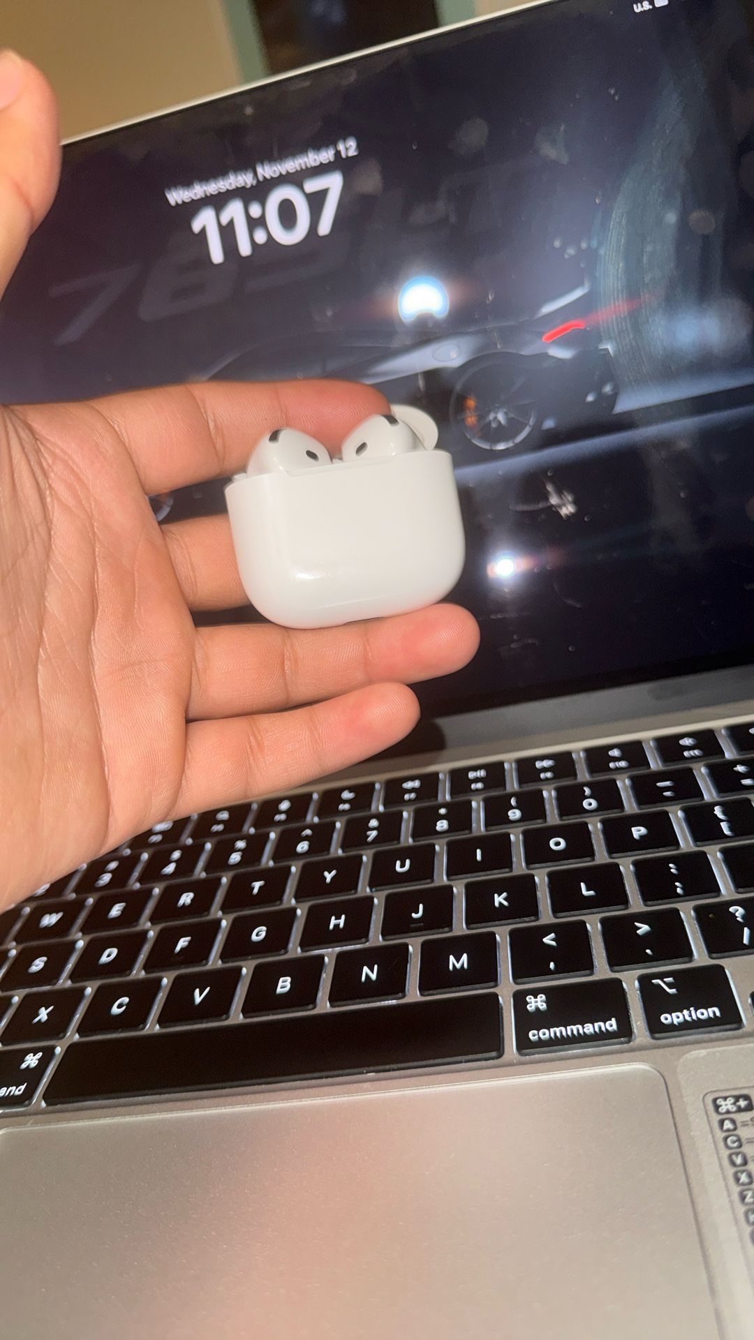 AirPods 4 
