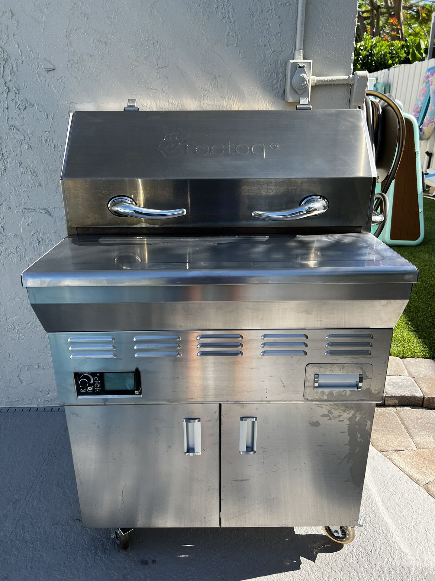 Recteq RT-1070 Top of The Line Pellet Grill & Smoker Built in Drop in or Free Standing With Extras