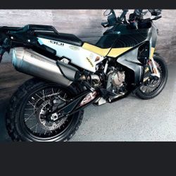 2023 Husqvarna Norden 901