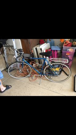 1960s Vintage Schwinn w original components.