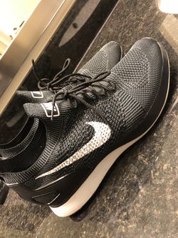 Nike Zoom Flyknit Racer sz 11.5