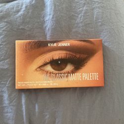 Kylie eyeshadow palette