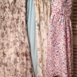 Lot Of 4 Stunning Dresses Size Small