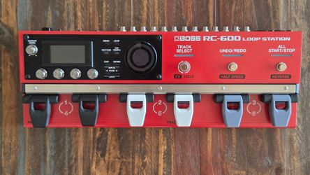 Boss RC-600 loop station