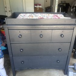 Baby Dresser with  changing table 