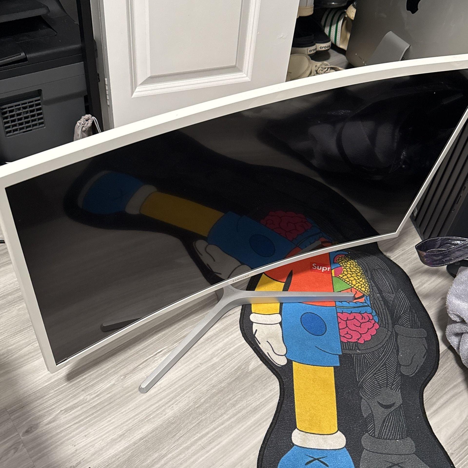 Samsung 32 Inch Curved LCD Monitor