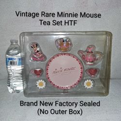 Brand New Factory Sealed (No Outside Box) Rare Hard To Find Disney Minnie Mouse Miniature Tea Set