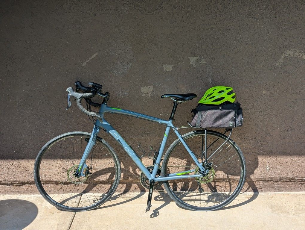 Fuji Sportif LE 1.0 Bike + Gear Included (Negotiable)