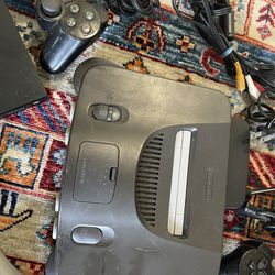 Nintendo 64 & PS2 With 5 Controllers 