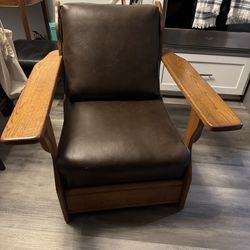 Vintage mid-century arm chair