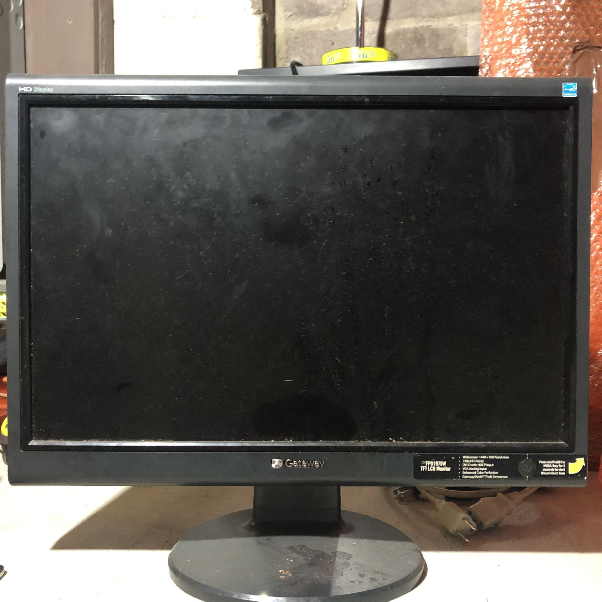 Gateway computer monitor