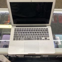 MacBook Air 13” 128 Gb 2.2 Core I7 2015 