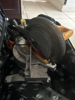 10 Inch DeWalt Miter Saw With Good Diablo Disc Perfect Working Condition Well Maintained