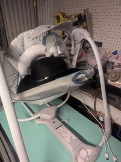Baby swing