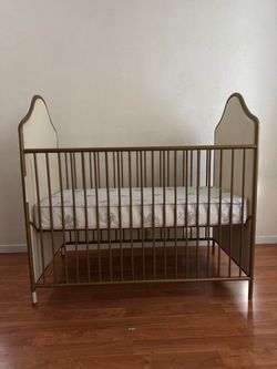 Baby crib