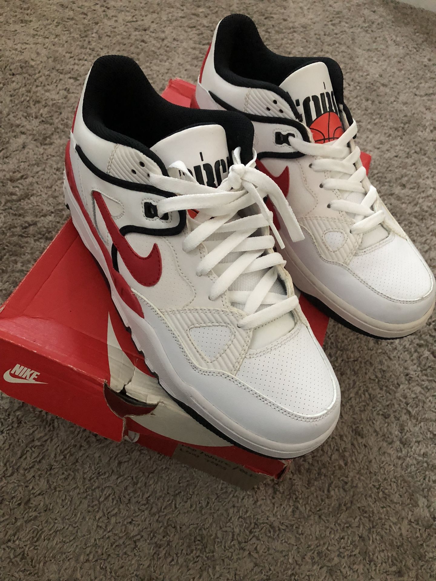 Men's Nike Air Force Iii Low White/university Red/team Orange Men's Size 10  for Sale in Tigard, OR - OfferUp