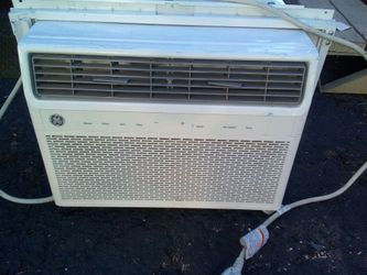 GE AC unit 14,300 BTU