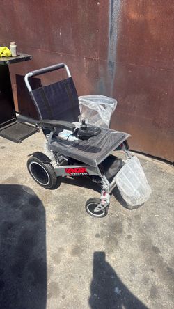 Electric wheelchair