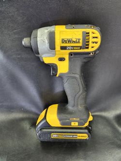 DEWALT DCF885 - 20V MAX* 1/4" IMPACT DRIVER