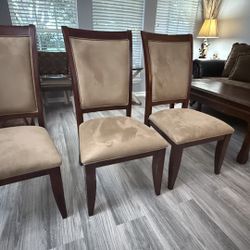 ✨ Set of 6 Elegant Dining Chairs – Great Condition ✨