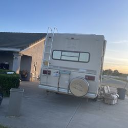 5th Wheel Camper