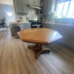 Solid Wood Octagon Dining Table – Classic Pedestal Base”