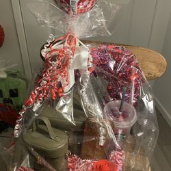Valentines Day Baskets PERFECT GIFT💘 🌹