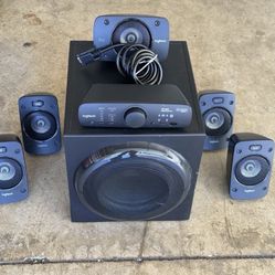 logitech z906 5.1 surround sound speaker system