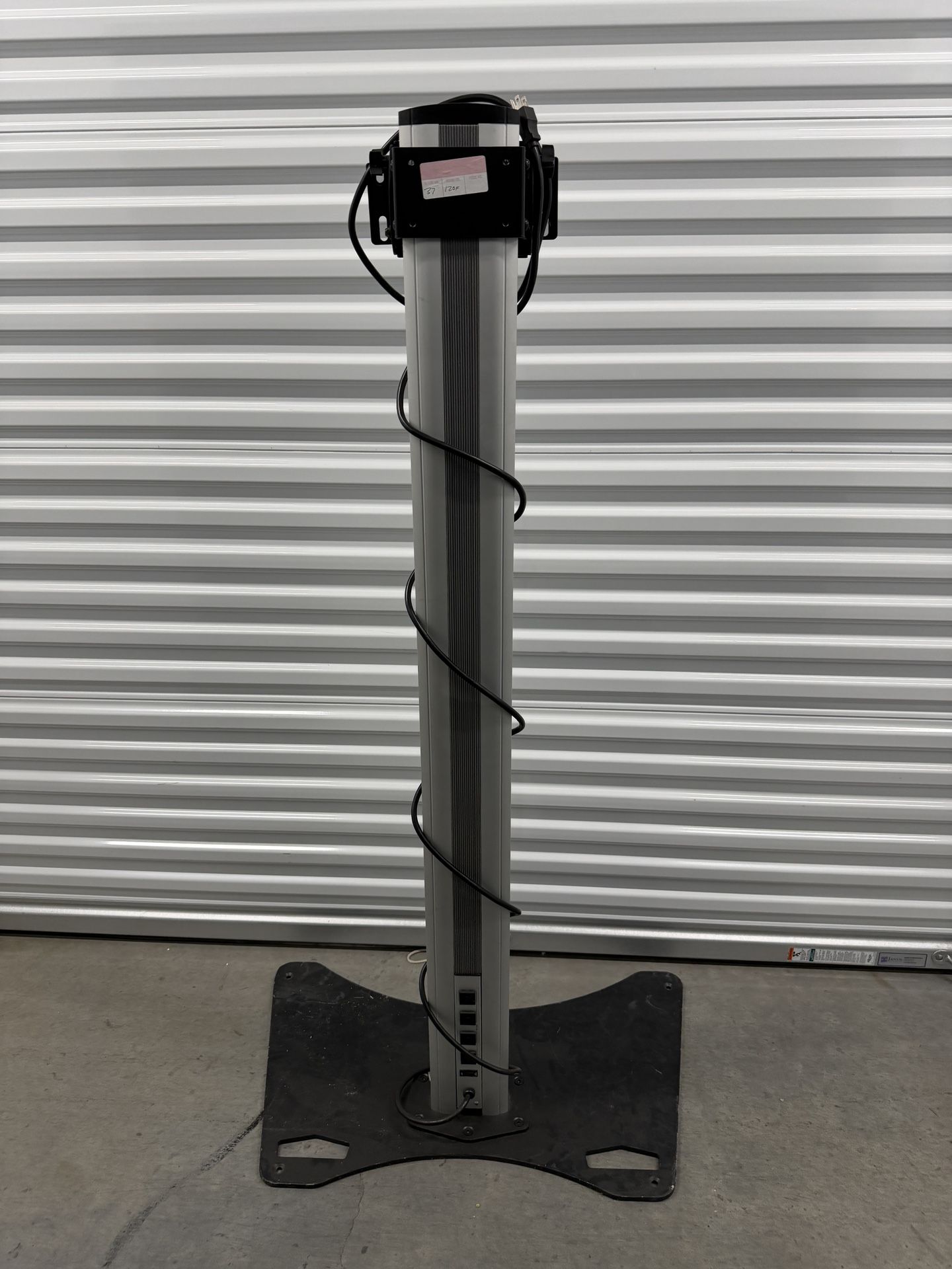 Middle Atlantic Single Monitor Stand 