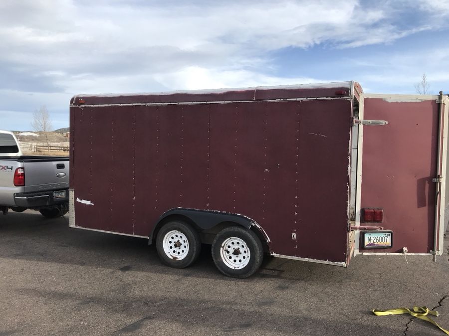 Photo Enclosed cargo trailer fits 4 seater Polaris rzr