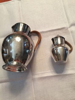 Antique set-one coffee pot one creamer
