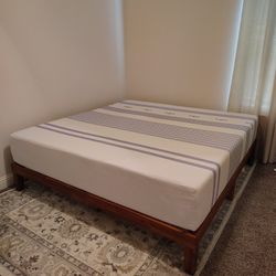 Mellow 12" Solid Wood Platform King Size Bed Frame (Espresso) With Vibe Gel Memory Form 12" Mattress