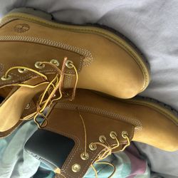 BRAND NEW TIMBERLAND BOOTS $130 OBO