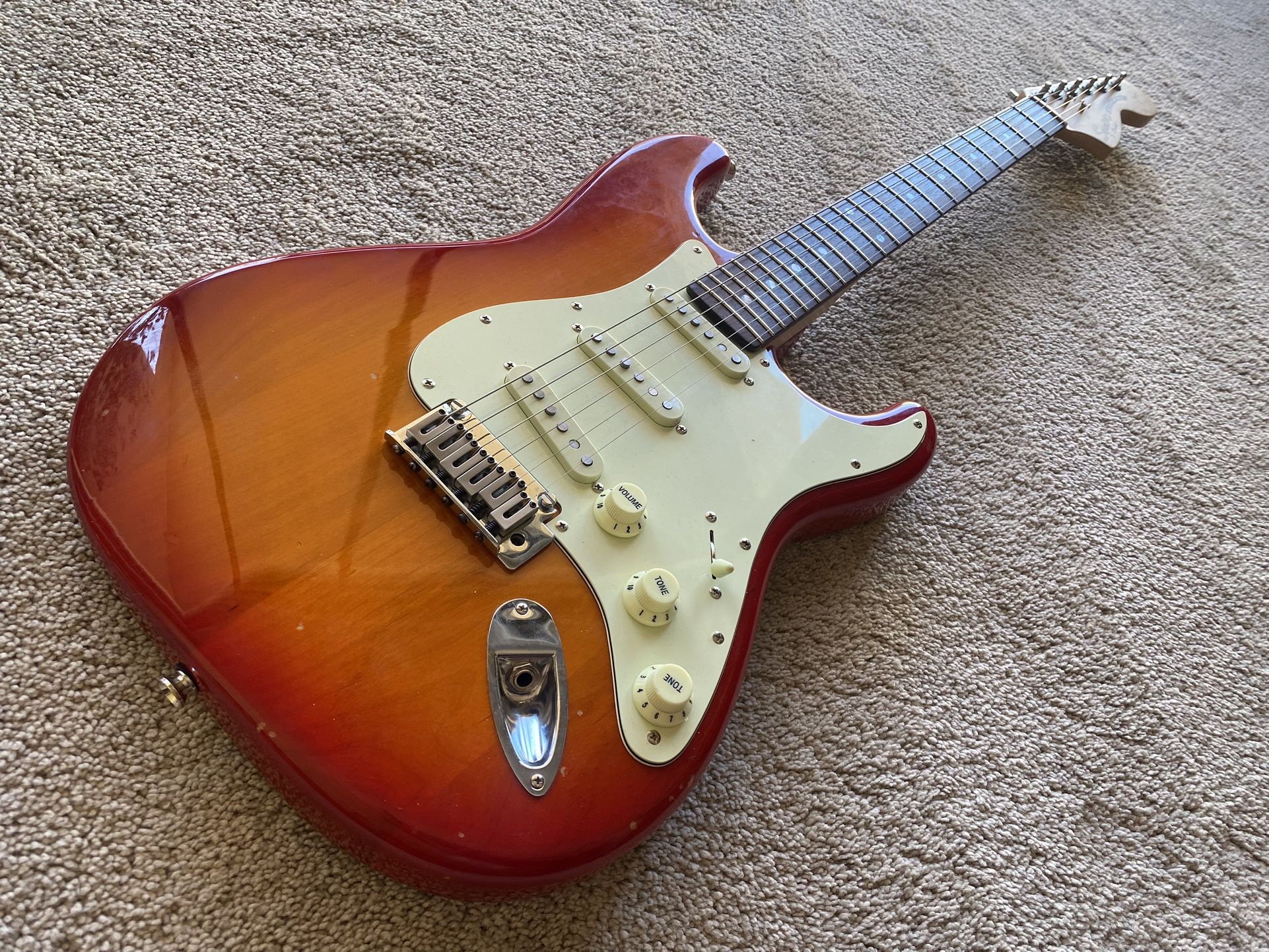 Squier Standard Stratocaster, Cherry Sunburst, Electric Guitar
