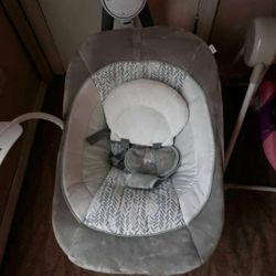 Baby supplies Gently Used 15$