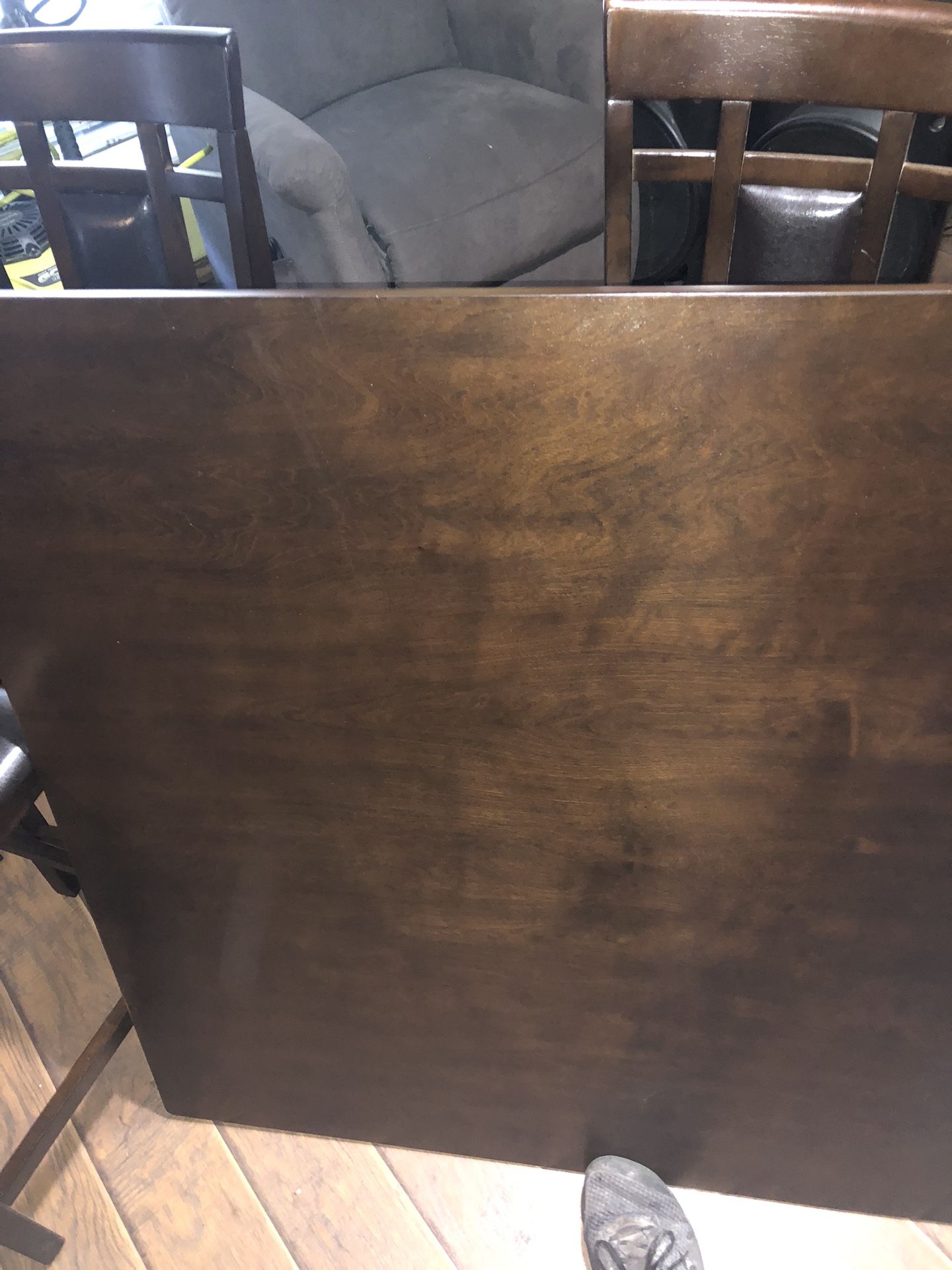 Dinning Table With Chairs