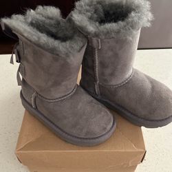 Kids Grey Uggs 